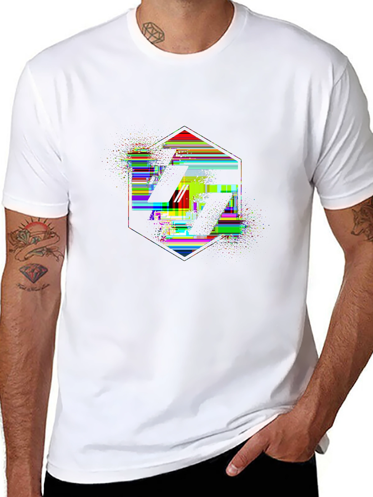 Future Tech Tee – Glitch effect hexagon