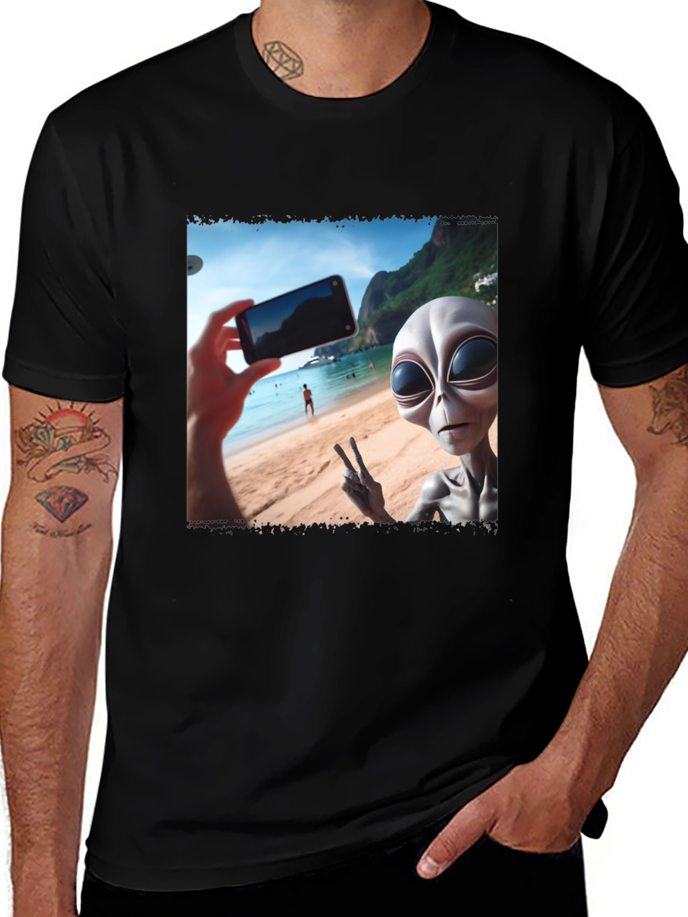 Alien Selfie T-Shirt - Beach Vacation