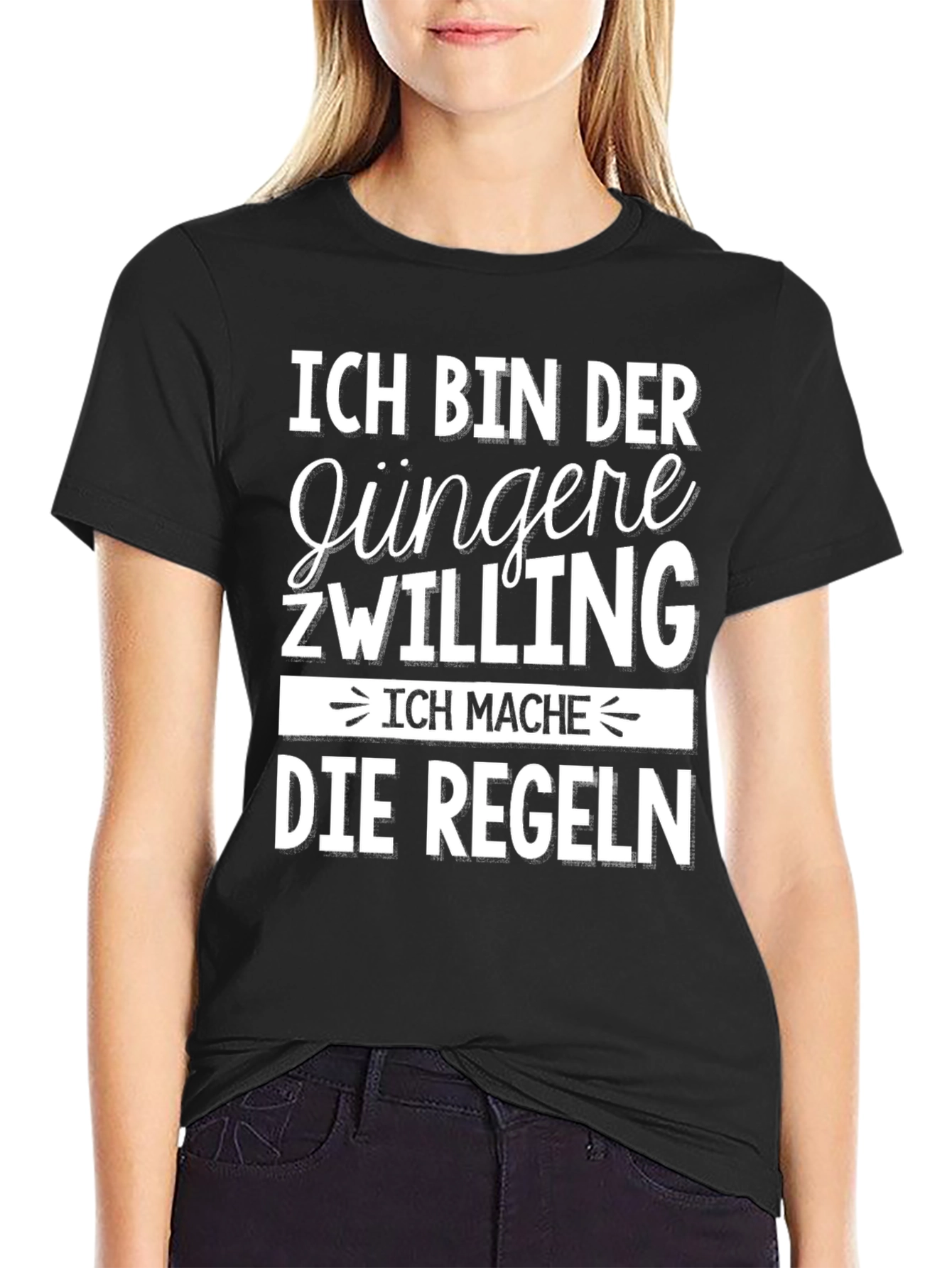 Ich Bin Der Jungere Zwilling T-Shirt