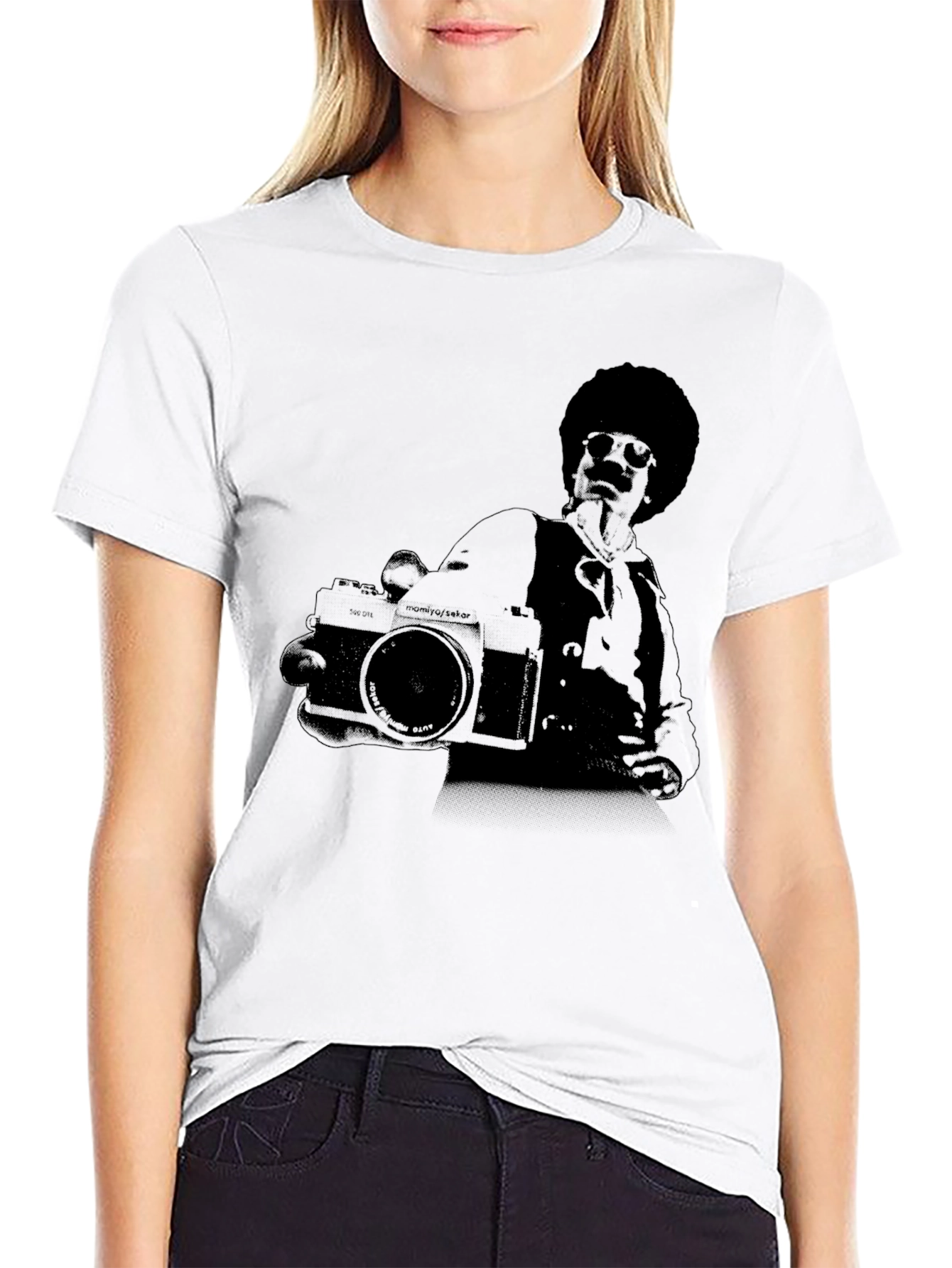 Retro Camera T-Shirt: Classic Cool