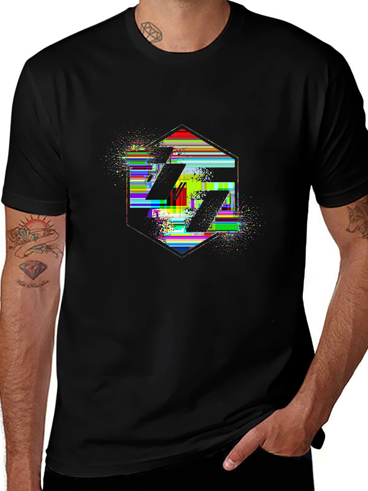 Future Tech Tee – Glitch effect hexagon