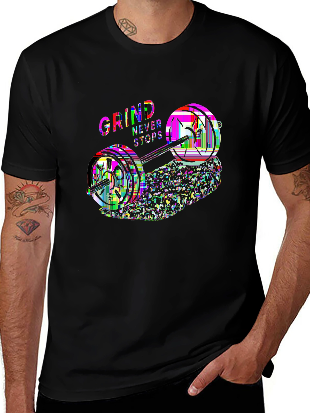 Train Hard Tee – Weight plate stack