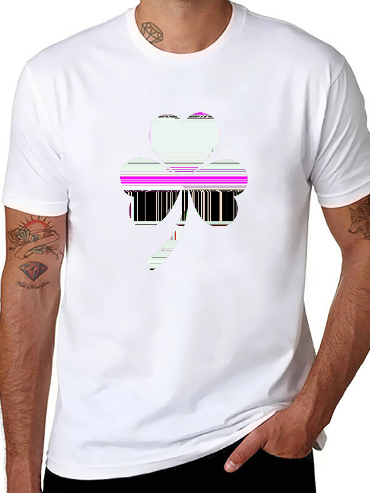 Holiday Spirit Tee – Shamrock clover, 'LUCKY'