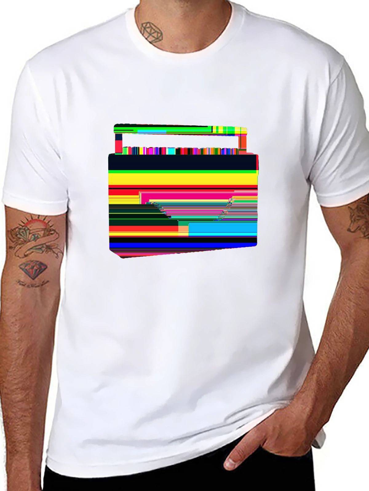 Retro Rewind Tee – Retro boombox with