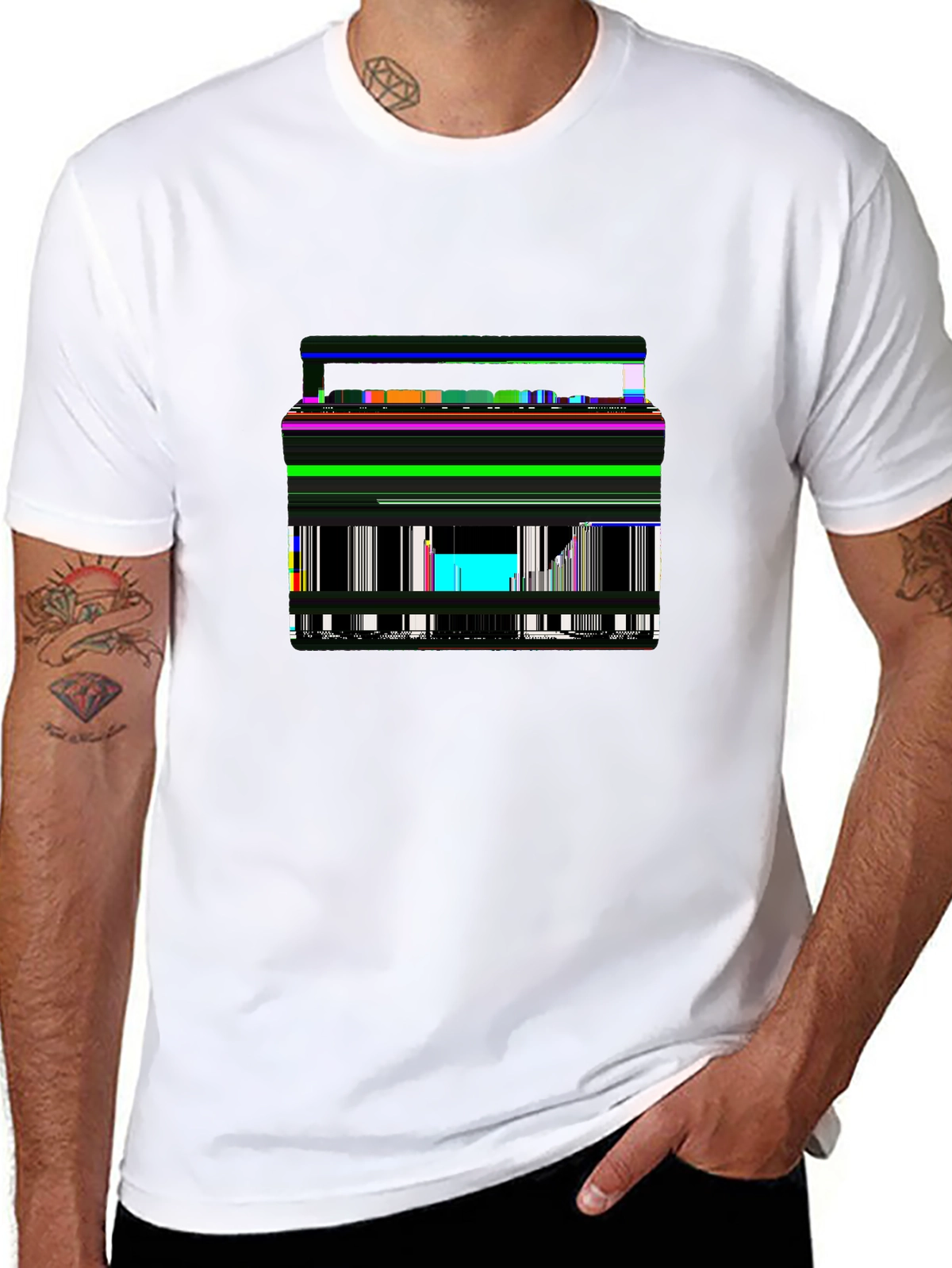 Retro Rewind Tee – Retro boombox with