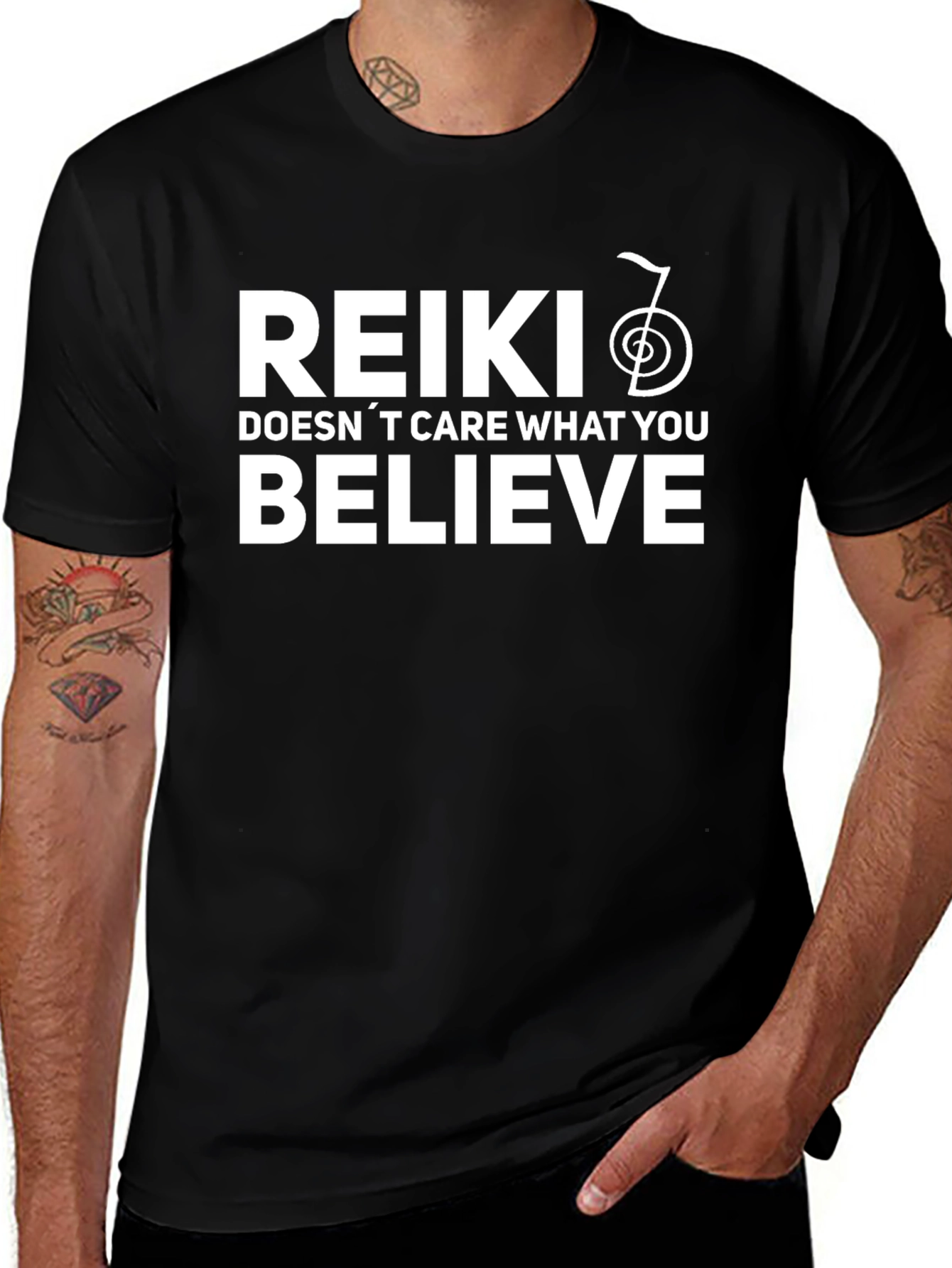 Reiki Doesnt Care What You Believe - Graphic Tee